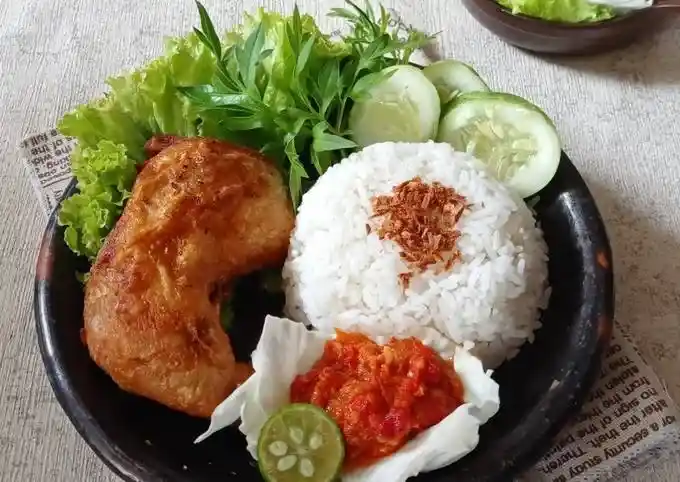pecel ayam